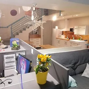 https://hostel-albergue-plaza-catedral.biarritzhotels.info